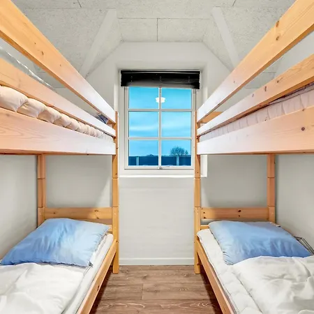 Beautiful Pool House With Outdoor Spa, Built In 2022 *