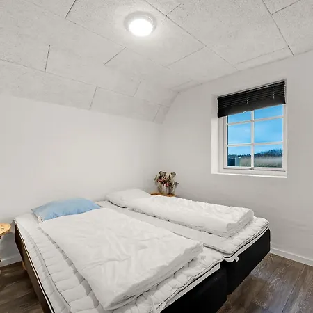 Beautiful Pool House With Outdoor Spa, Built In 2022 *