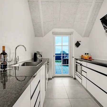 Tatil Evi Beautiful Pool House With Outdoor Spa, Built In 2022 Ulfborg